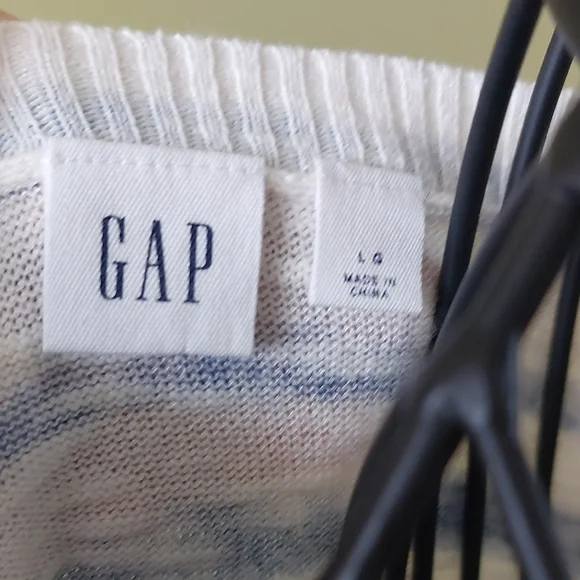 GAP White Knit Cardigan with Subtle Blue Stripes - Picture 2 of 5